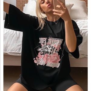 White Fox Boutique Tour Season Tee